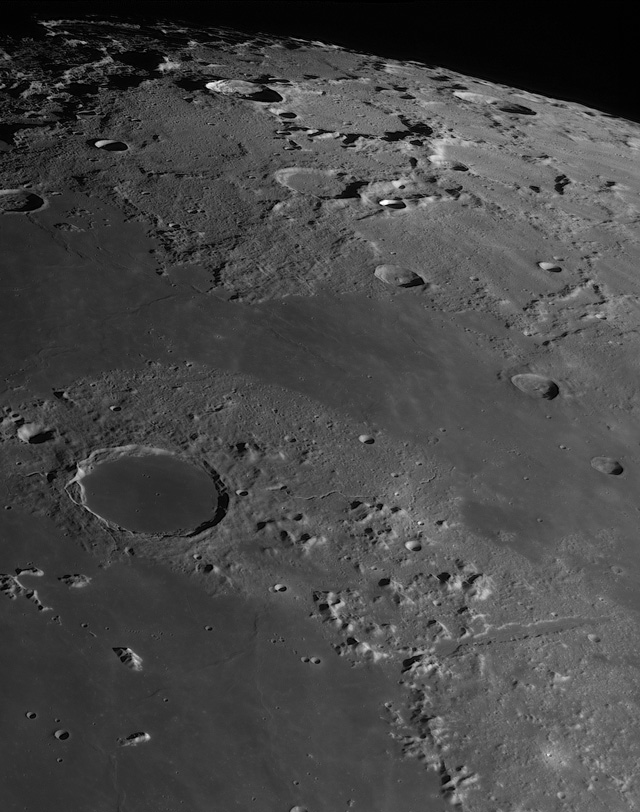 moon - plato, alpes region panorama